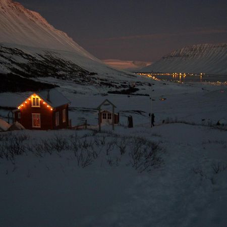 Valholl Skataskali Villa Isafjordur ภายนอก รูปภาพ